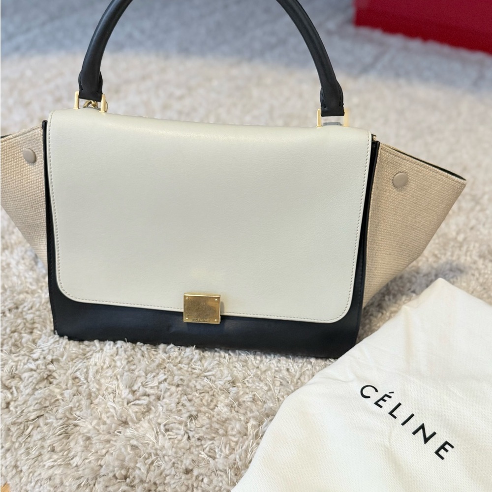 CÉLINE Trapeze Shoulder Bag